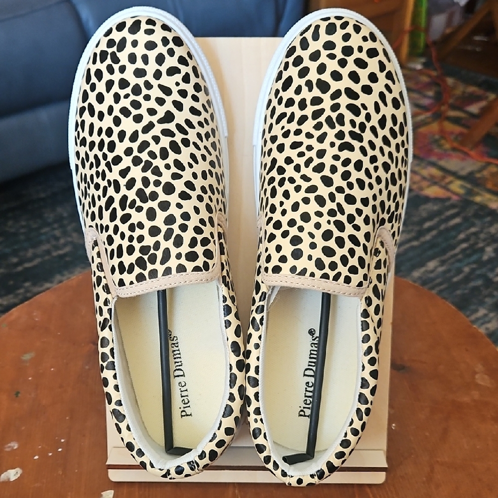 Pierre Dumas Women's Black and Cream Patterned Sneakers
